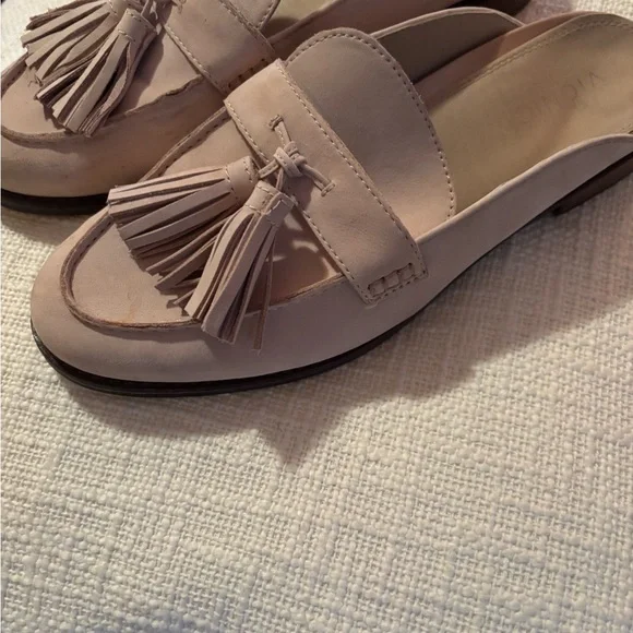 Vionic Reagan Mules with Tassels - Picture 2 of 3